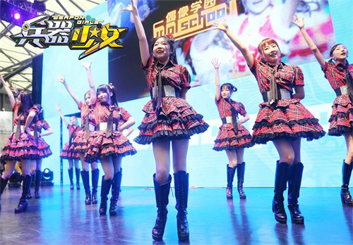 图7:Idol School现场热舞.jpg